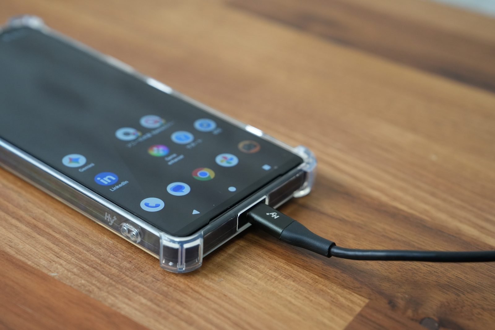 Xperia 1 VIII ケース USB-C ボタン 開口